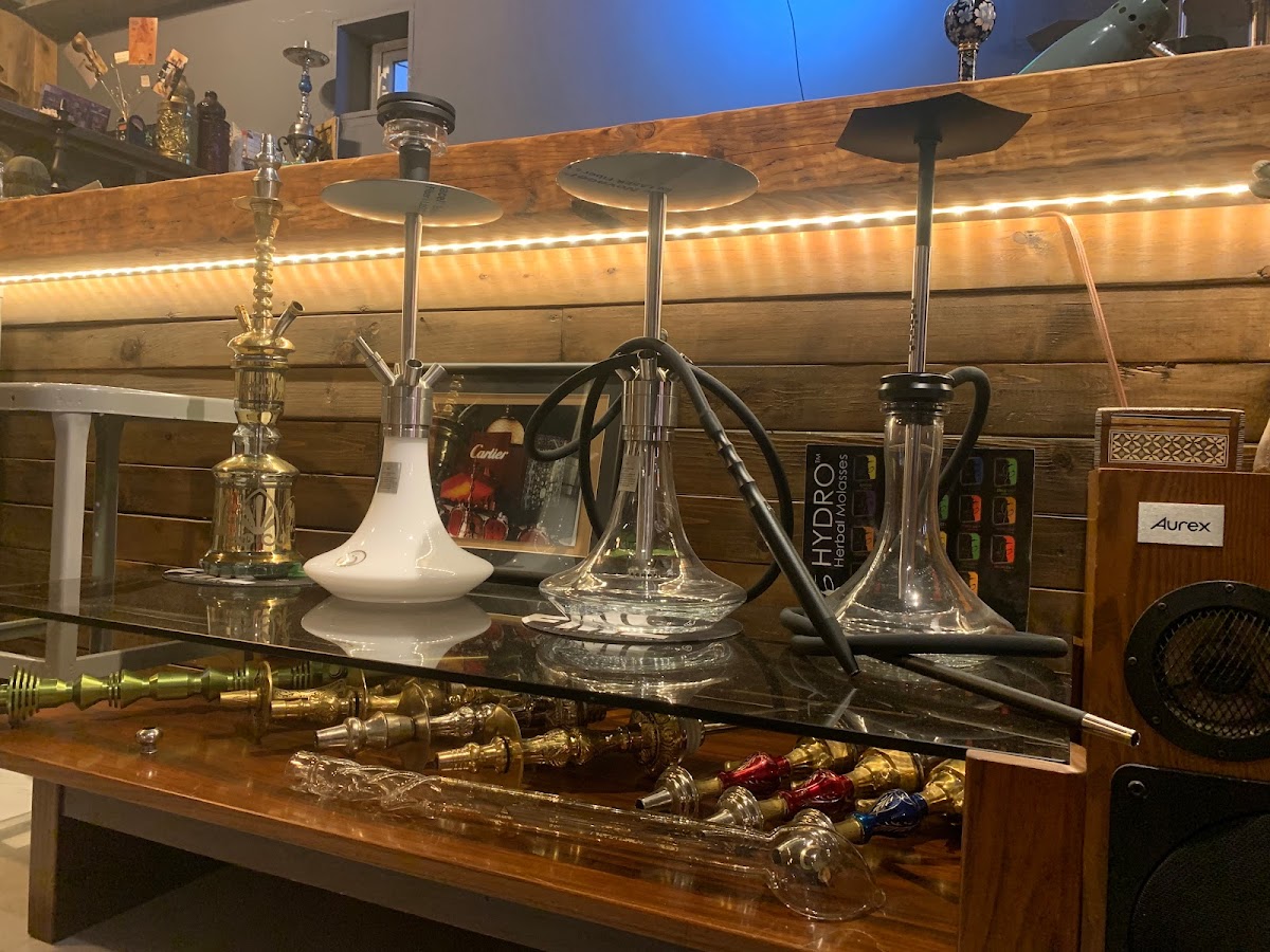 Shisha Shop &Lounge UPTAIL（シーシャショップ＆ラウンジ）