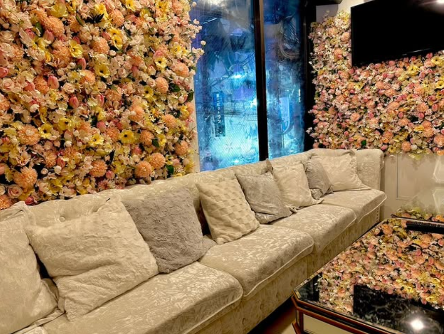 Shisha Bar Whiteout (シーシャ/BAR)