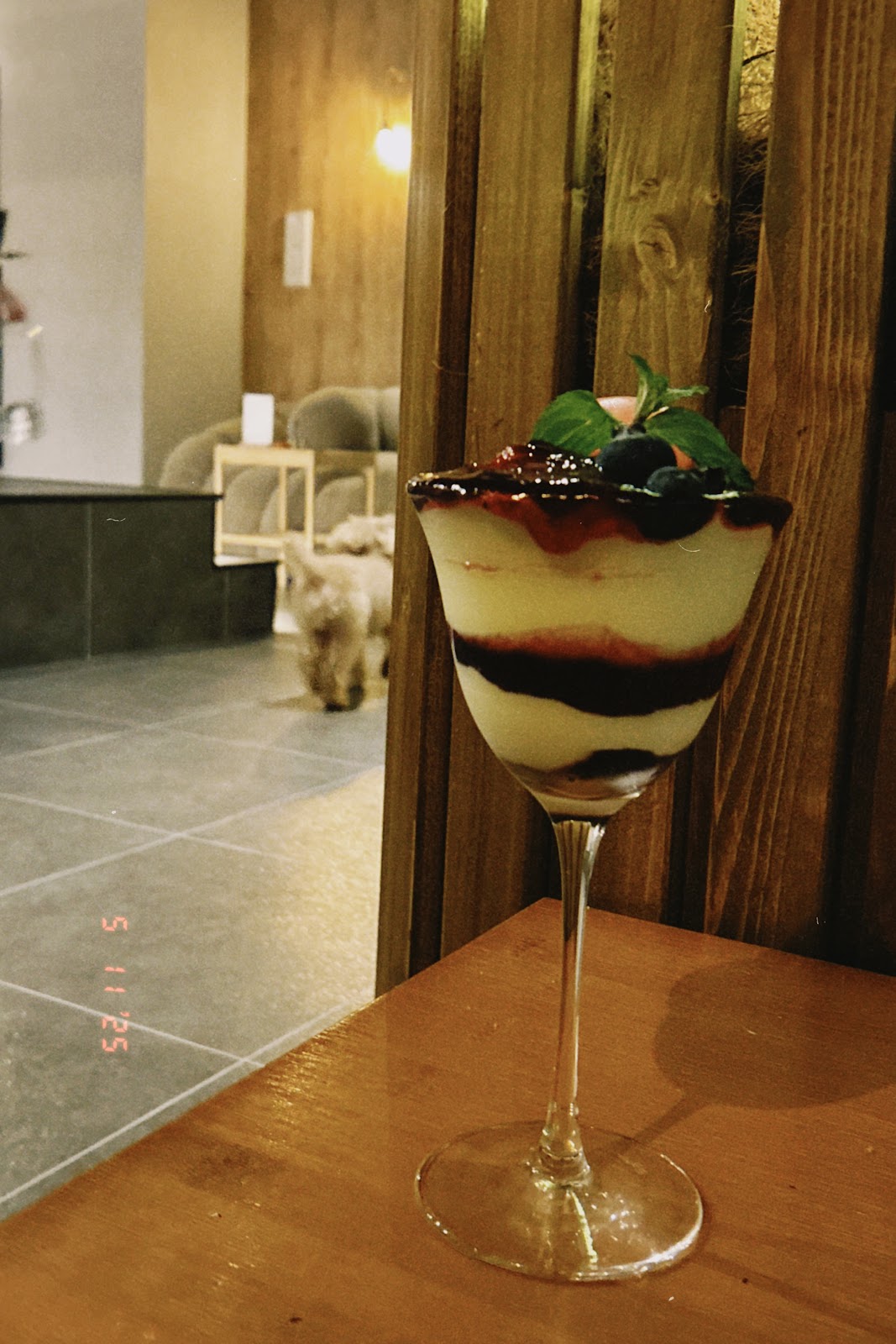 Frusha錦糸町店/シーシャ&カフェバーFrusha（フルーシャ）