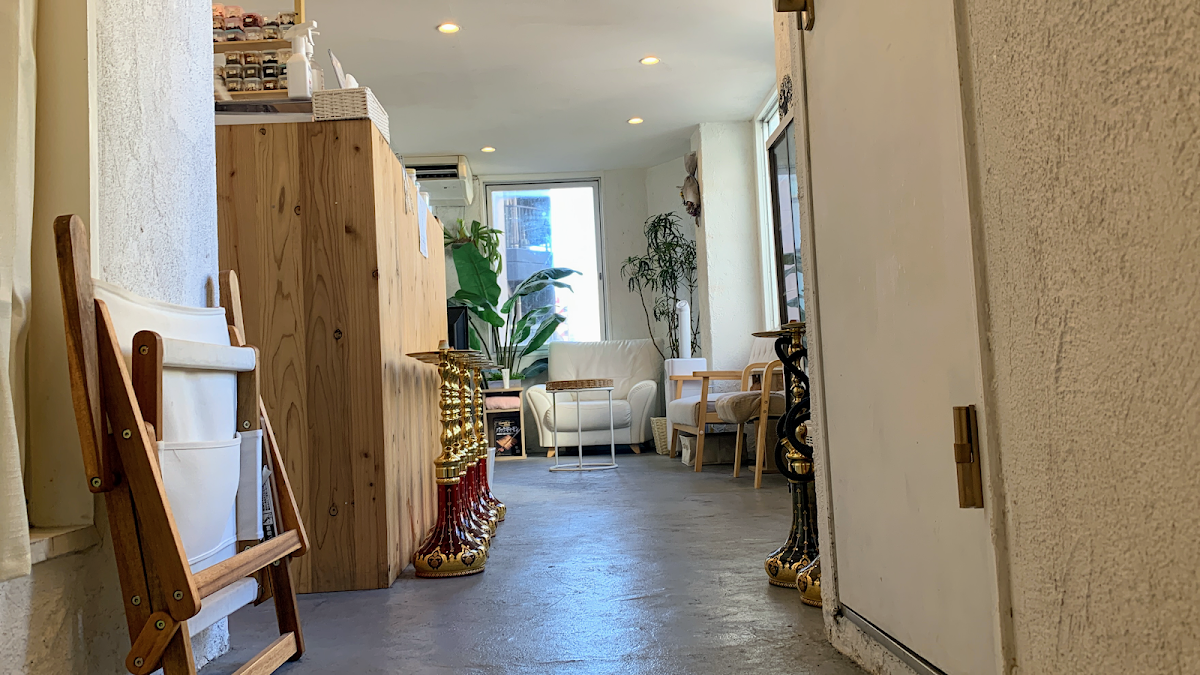 シーシャ カフェ&バー タビビヨリ ｜ 旅人の家&アッパレシーシャ