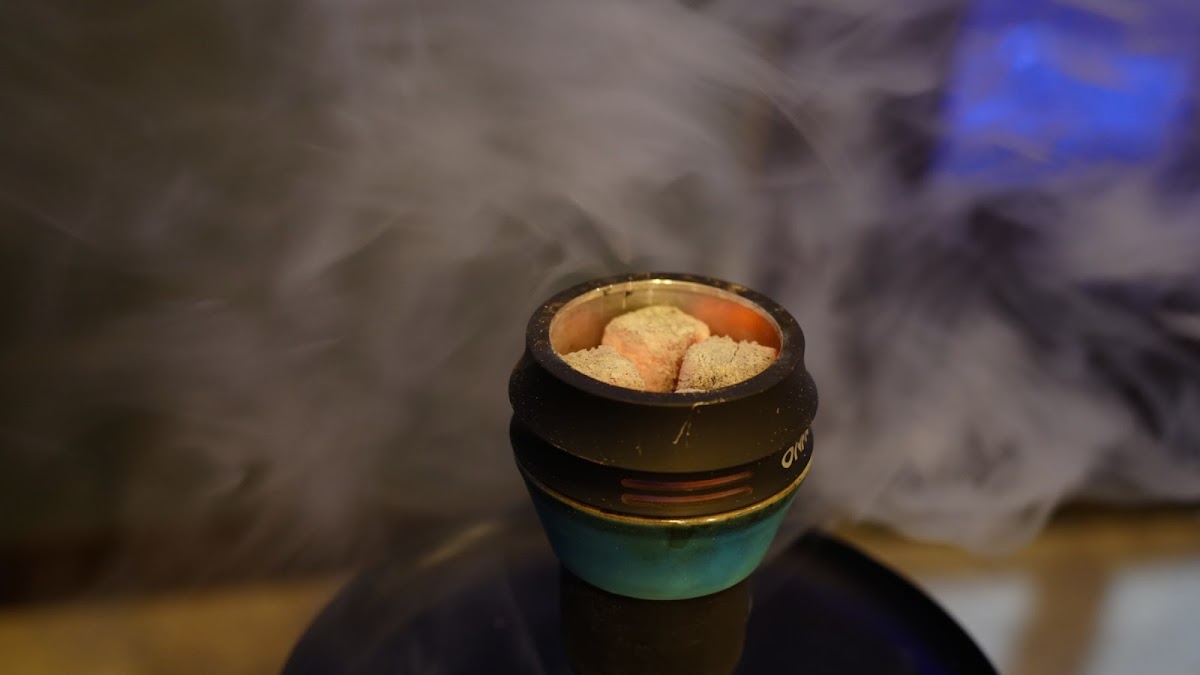 大井町 シーシャカフェ&バー "うむむ"（Shisha Cafe & Bar "Umm"）