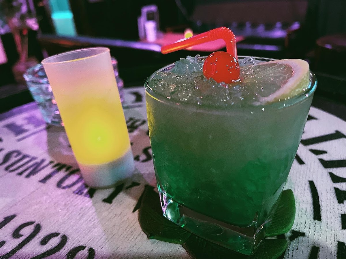 BAR Elijah(バー・イライジャ)