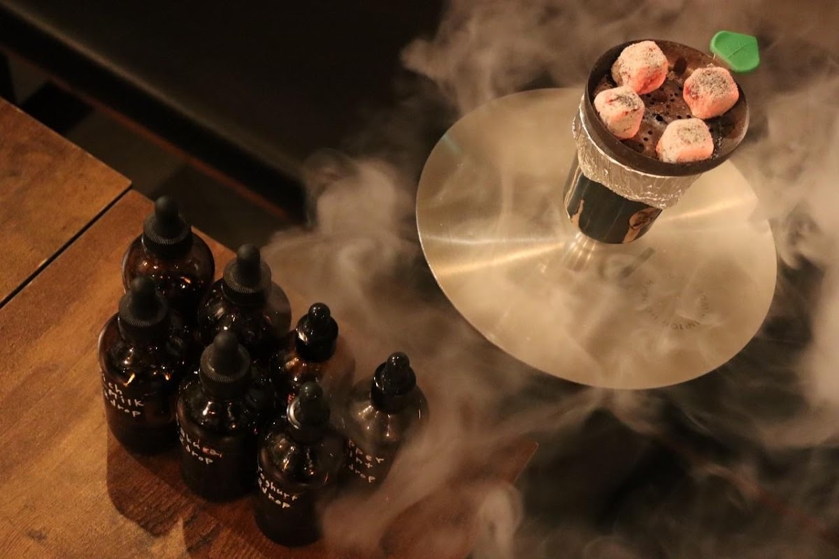 Coffee & Shisha Bar UN 戸越銀座店